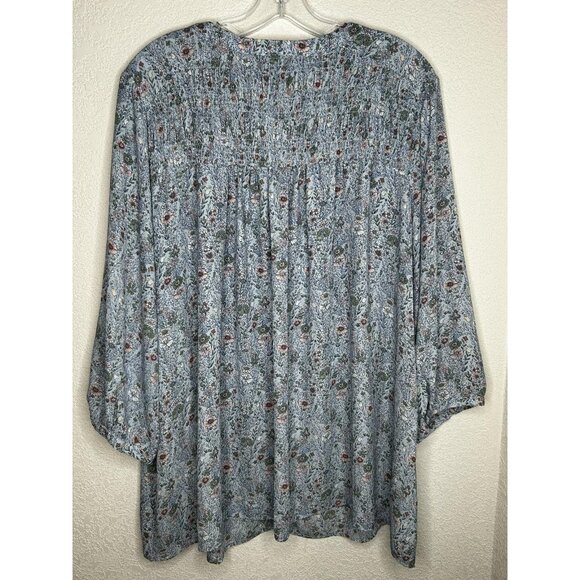 Rose + Olive Blouse Womens 3X Blue Floral Smocked Button Front 3/4 Sleeve Boho - Picture 3 of 13